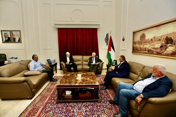 لبنان: الأحمد يلتقي نائب الأمين العام للجبهة الديمقراطية فهد سليمان