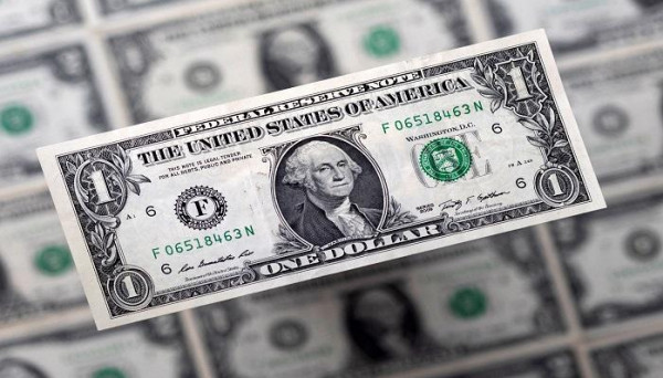 ورقة الدولار الأمريكي تشهد سابقة تاريخية.. ما هي؟