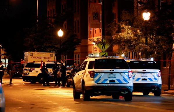 شاهد: قتلى وجرحى في إطلاق نار بحفل استعراضي في شيكاغو