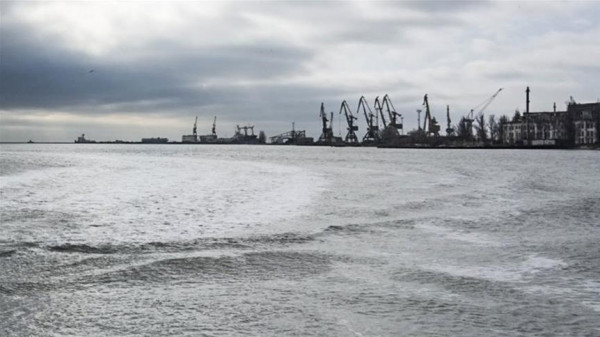 الدفاع الروسي: فتح ممرين إنسانيين من ميناء ماريوبول على مدار الساعة