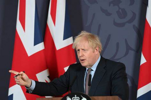 إعلام بريطاني: رئيس الوزراء بوريس جونسون سيقدم استقالته من منصبه