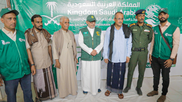 توزيع أضاحي العيد على النازحين و الأسرة المتعففة في حضرموت