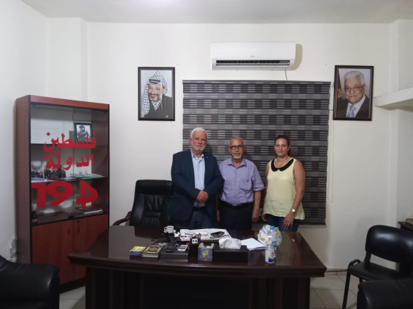 أبو العردات يستقبل وفد مركز الخيام العائد من جنيف