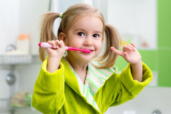 نصائح هامة لاستخدام طفلك معجون الأسنان بأمان 9999182785