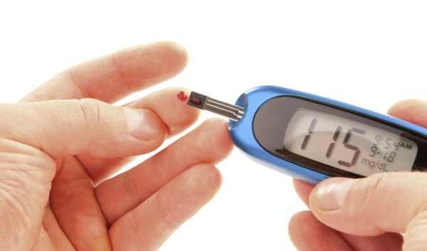 لمرضى السكري.. إليك أهم العادات الغذائية التي تساعد على ضبط السكر في الدم