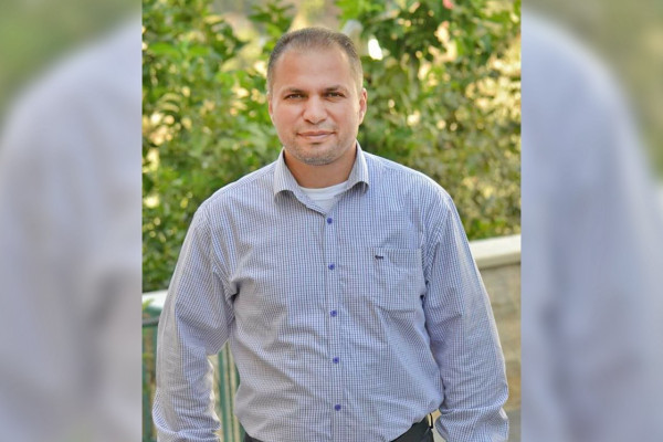 صوافطة يهنئ الناجحين بالثانوية العامة من أبناء الشهداء والأسرى