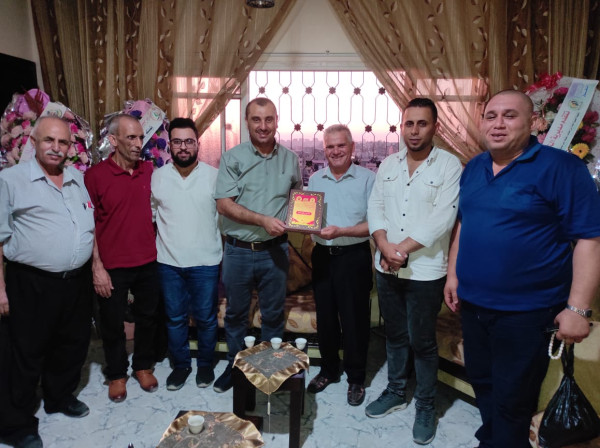 "الديمقراطية" تكرّم الطلبة الأوائل في الثانوية العامة بمحافظة غزة على مستوى الوطن