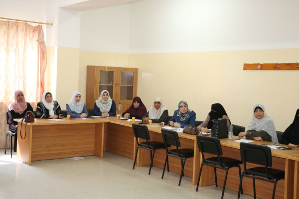 تربية الوسطى تفتتح دورة بناء الخطة المدرسية لمدراء المدارس
