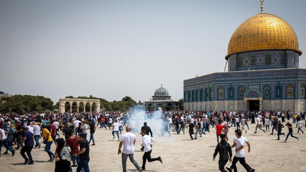 النائب الرجوب يدعو الفلسطينيين للتصدي لدعوات المستوطنين لاقتحام الأقصى