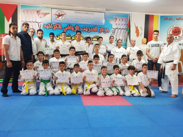 تخريج دفعه جديدة من لاعبي الكراتيه تخليدا للراحل اسامة حنون