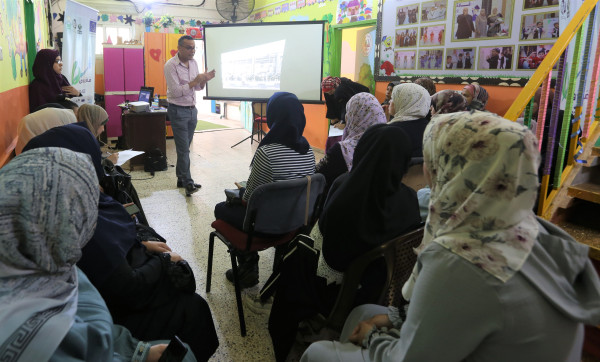 مركز الإعلام المجتمعي ينظم 10 ورش توعية في محافظات قطاع غزة