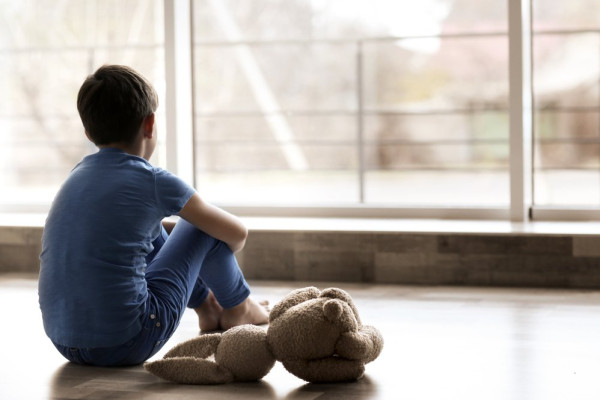 تعرفي على أهم أعراض الاكتئاب التي تصيب الأطفال