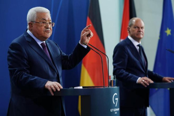 صحيفة: الشرطة الألمانية تفتح تحقيقاً أولياً حول تصريحات الرئيس عباس