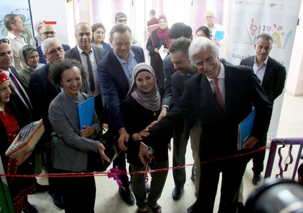 "التربية" تجري جولة تفقدية لمدرسة ستيم الصيفية