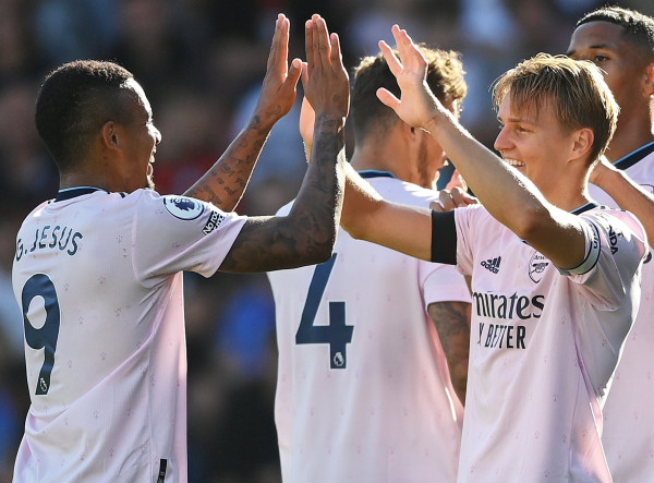بطولة اليوروبا ليج.. آرسنال يواجه بطل هولندا ويونايتد يصطدم بقاهر ريال مدريد