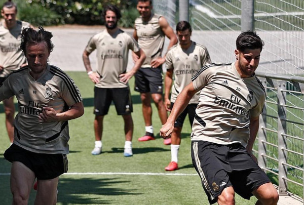 هل يرحل إسنيسو عن ريال مدريد؟