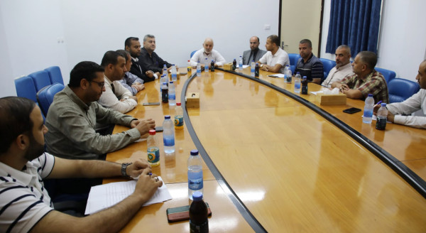 غزة: اللجنة القانونية بالتشريعي تبحث مع قانونيي الوزارات حقوقهم الوظيفية