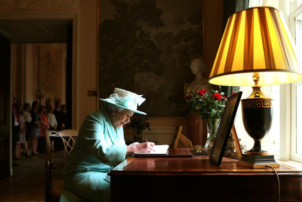شاهد: فخامة قصور العائلة المالكة البريطانية بعد رحيل الملكة اليزابيث