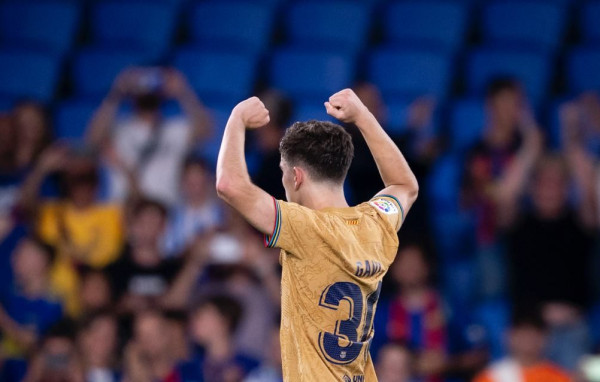 برشلونة يعلن عن التجديد لجافي