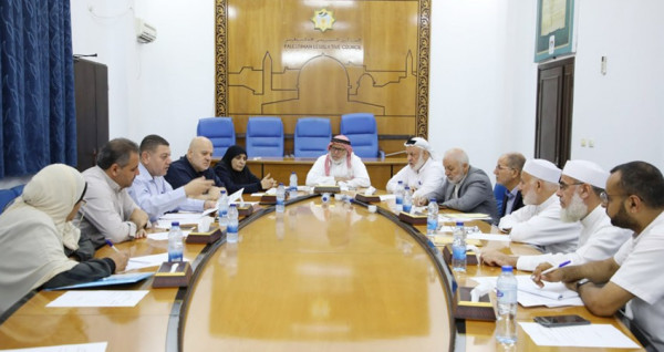 لجنة الداخلية والأمن بالتشريعي تبحث الحالة الأمنية بالقطاع وتشييد بالعقيدة الأمنية