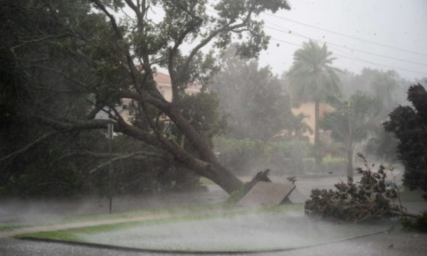 مقتل العشرات.. الإعصار (إيان) يفرض الطوارئ في ولاية فلوريدا