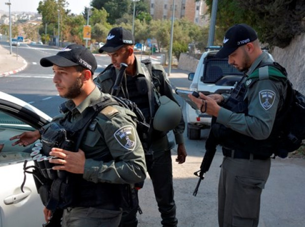 إصابة شرطي إسرائيلي بنيران صديقة بالقرب من مستوطنة (عوفرا)