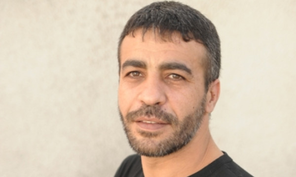 رغم حالته الصحية الحرجة.. إدارة السجون تعيد الأسير أبو حميد إلى سجن "الرملة"