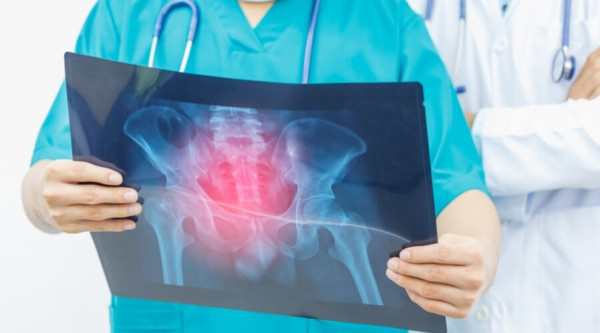 مرض نادر وخطير للغاية يحول العضلات إلى عظام