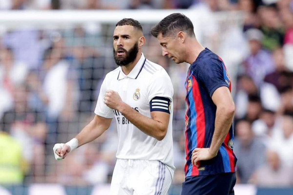 بفوزه بثلاثية لهدف.. ريال مدريد يعمق جراح برشلونة وينتزع صدارة الدوري الإسباني