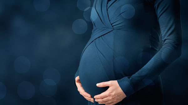 كيف تحمي الأم الحامل جنينها من أمراض الكلى؟