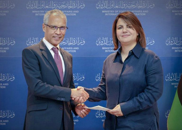 السفير الفرنسي الجديد يُسلم أوراق اعتماده في ليبيا