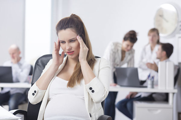 أهم العوامل التي تؤدي للإجهاد خلال فترة الحمل