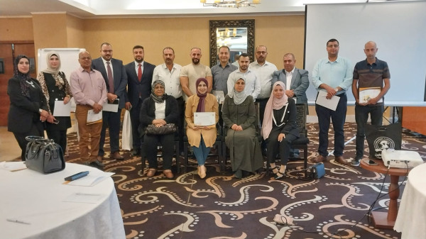 ائتلاف (أمان) وهيئة مكافحة الفساد يختتمان دورة تدريبية لـ17 هيئة محلية