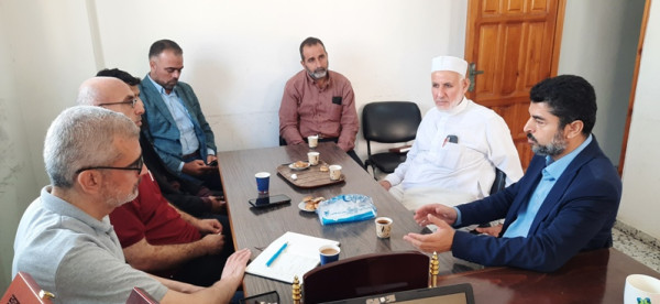 النائب الأسطل يزور مديرية الأشغال العامة ويبحث ملفات ترميم المباني برفح