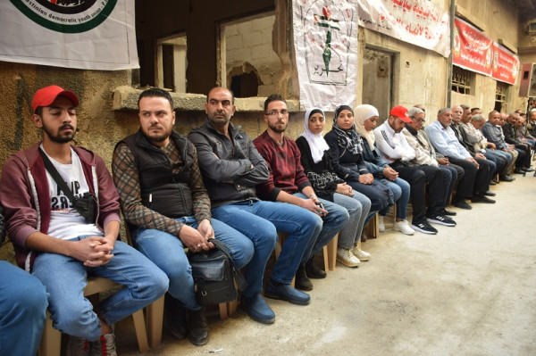 احتفال شعبي بإعادة افتتاح نادي عز الدين القسام في مخيم اليرموك