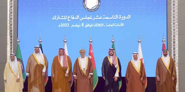 وزير الدفاع السعودي: دول الخليج تسعى لرفع مستوى قواتها المسلحة