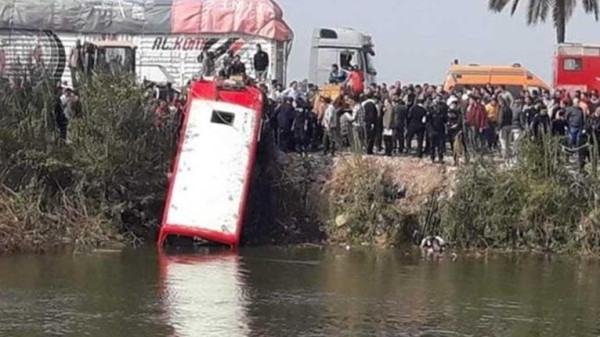 مصر: محافظ الدقهلية يكشف تفاصيل جديدة حول حادث الحافلة الذي راح ضحيته 20 شخصًا