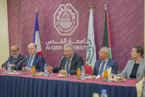 Le Président de l’Université Al-Quds reçoit le Consul de France à Jérusalem en quête de coopération