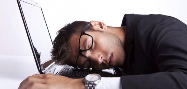 هل يؤثر الإجهاد والتوتر على صحة الجلد؟