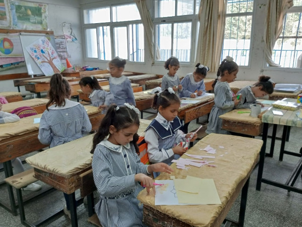مركز إبداع المعلم يستكمل تنفيذ الصفوف العلاجية للطلبة بقطاع غزة