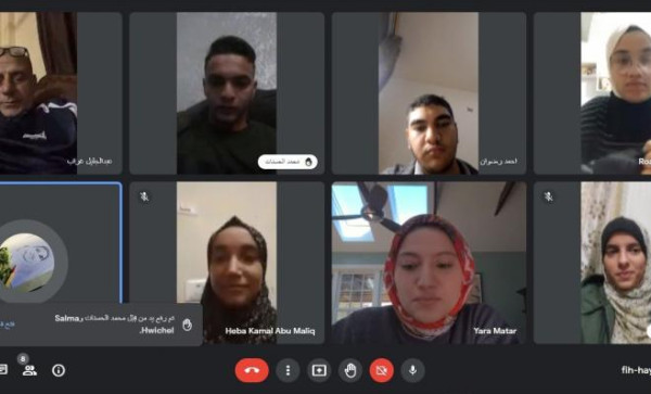 تربية الوسطى تعقد لقاءً للبرلمان الطلابي عبر "Google meet"