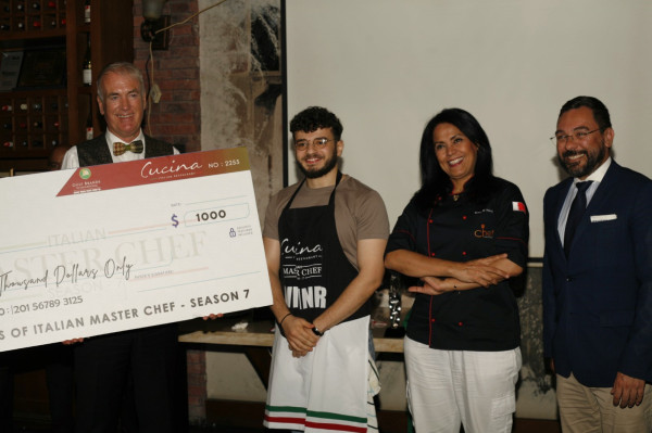 طالب بحريني من كلية "فاتيل" للضيافة يحصد جائزة "ماستر شيف الإيطالي"