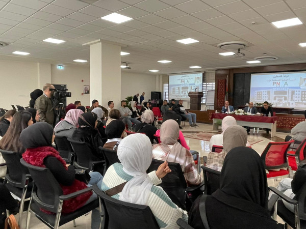 المدرسة الوطنية تستقبل 40 من طلبة الإدارة العامة بجامعة بيرزيت