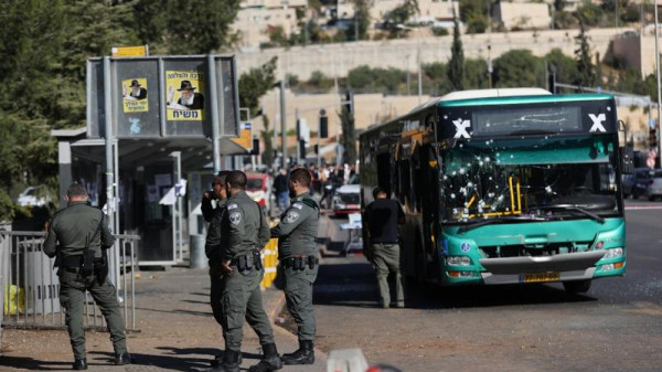 إعلام إسرائيلي يكشف تطورات الحالة الصحية لأحد جرحى تفجيرات القدس