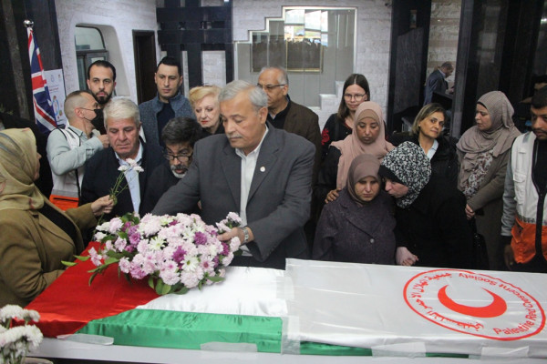 رئيس جمعية الهلال الأحمر الفلسطيني يشارك في مراسم دفن الفقيدة "جين كالدر"