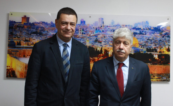 مجدلاني يلتقي سفير رومانيا ويحمله رسالةً سياسية لوزير خارجيتها