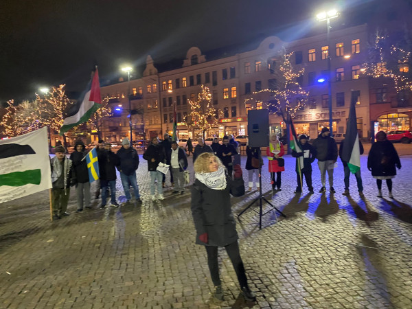 حزب اليسار السويدي: ينظم وقفة تضامنية مع الشعب الفلسطيني