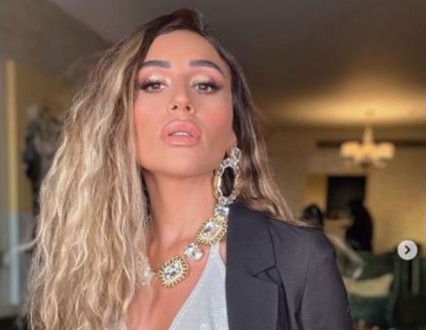 بعد عمرو دياب.. دينا الشربيني تكشف عن ارتباطها من جديد