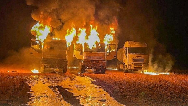ليبيا: استهداف قافلة شاحنات تحمل الوقود بصواريخ موجهة قبل تهريبها خارج البلاد