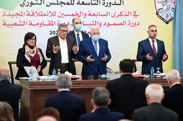 مصدر لـ "دنيا الوطن": الرئيس عباس يدعو اللجنة التنفيذية والحكومة إلى اجتماع ثوري فتح